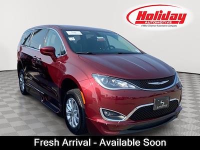 2018 Chrysler Pacifica FWD Minivan for sale #T9565 - photo 1