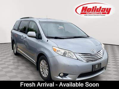 2013 Toyota Sienna FWD Minivan for sale #T6261A - photo 1