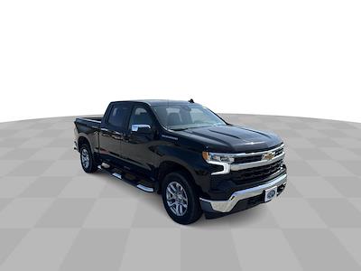 New 2025 Chevrolet Silverado 1500 LT Crew Cab 4WD Pickup for sale #E13368 - photo 1