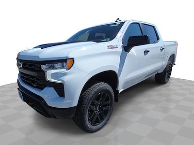 New 2026 Chevrolet Silverado 1500 LT Crew Cab 4WD Pickup for sale #E13740 - photo 1