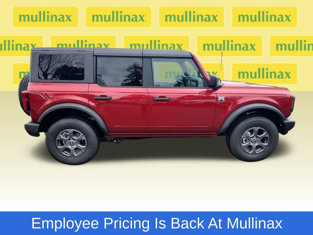 New 2025 Ford Bronco - photo 2