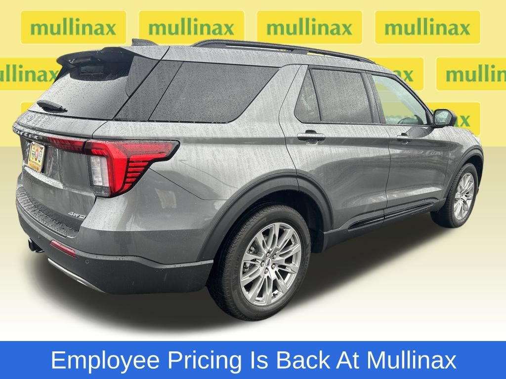 New 2026 Ford Explorer - photo 2