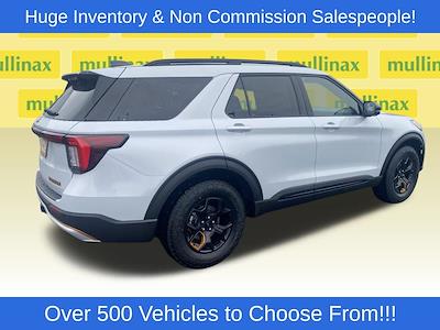 New 2026 Ford Explorer - photo 1