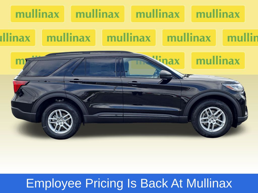 New 2026 Ford Explorer - photo 2