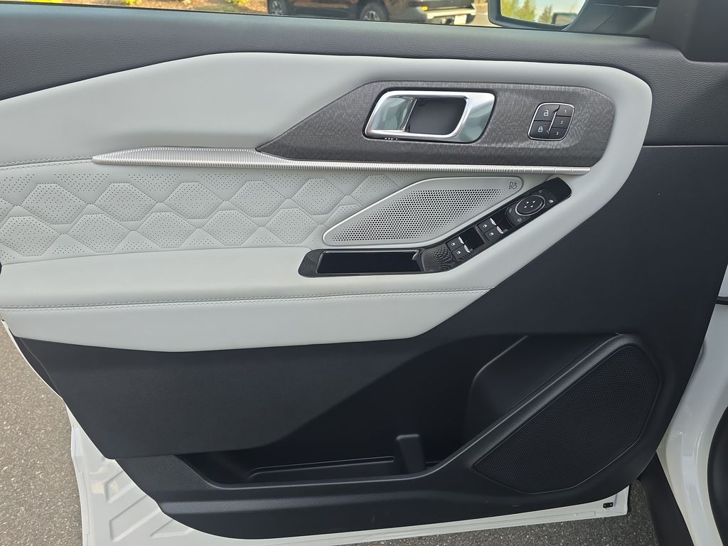 New 2026 Ford Explorer - photo 12