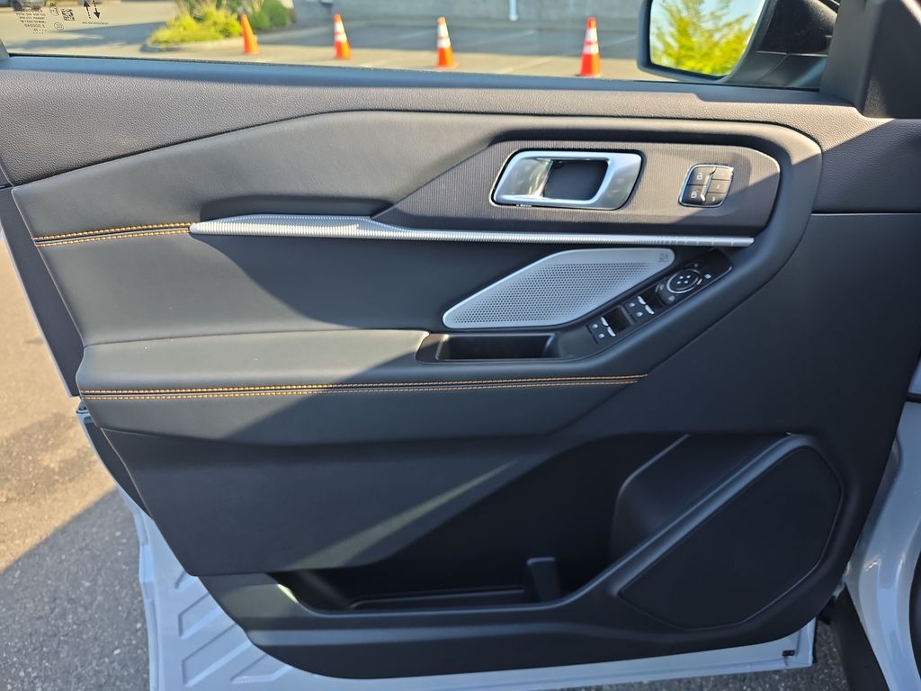 New 2026 Ford Explorer - photo 12