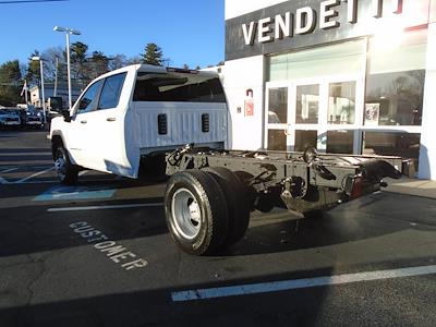 2025 GMC Sierra 3500 Crew Cab 4WD, Cab Chassis for sale #G75366 - photo 2