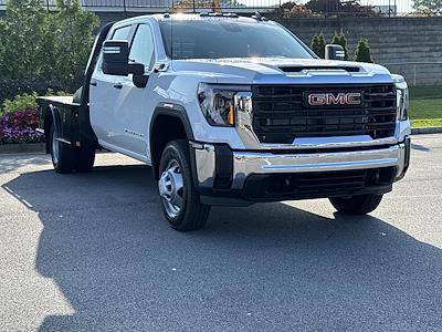 New 2025 GMC Sierra 3500 Pro Crew Cab 4WD 60 CA Cab Chassis for sale #CS05858 - photo 1