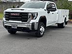 2025 GMC Sierra 3500 Crew Cab DRW 4WD Cab Chassis for sale #CS11506 - photo 5