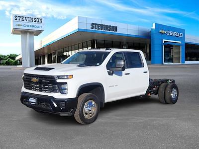 2026 Chevrolet Silverado 3500 Crew Cab 4WD Cab Chassis for sale #SCL260046 - photo 1