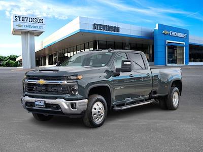 2026 Chevrolet Silverado 3500 Crew Cab 4WD Pickup for sale #SCL260145 - photo 1