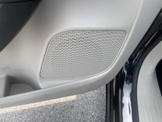 Used 2022 Chrysler Pacifica - photo 11