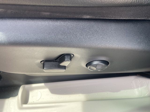 Used 2022 Chrysler Pacifica - photo 13