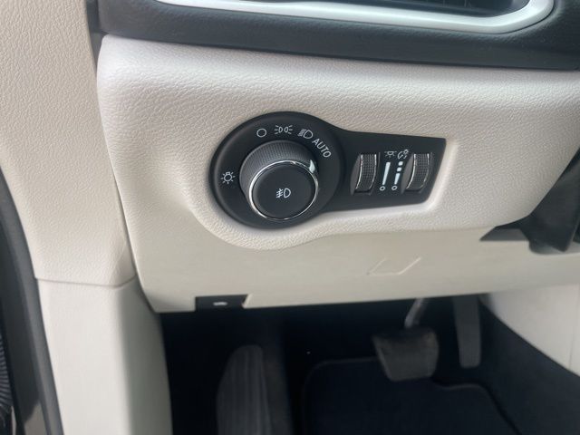 Used 2022 Chrysler Pacifica - photo 15