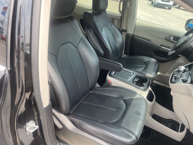 Used 2022 Chrysler Pacifica - photo 41