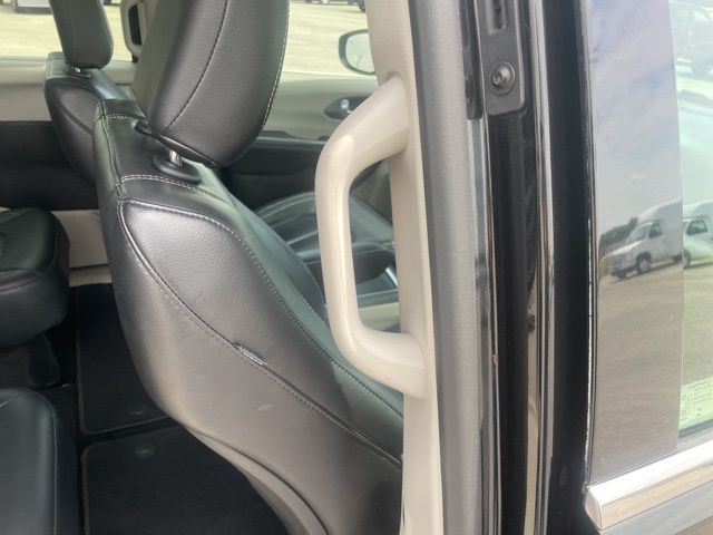 Used 2022 Chrysler Pacifica - photo 44