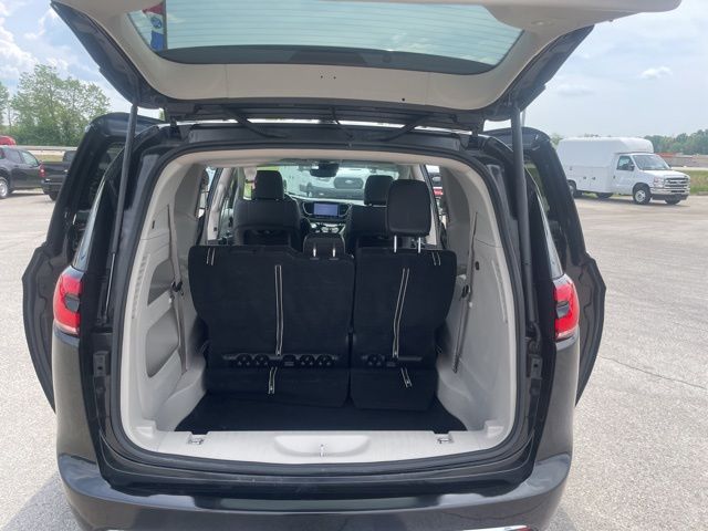 Used 2022 Chrysler Pacifica - photo 52
