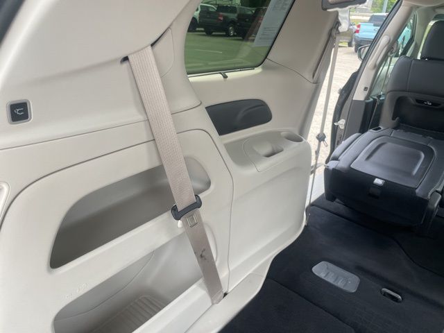 Used 2022 Chrysler Pacifica - photo 54