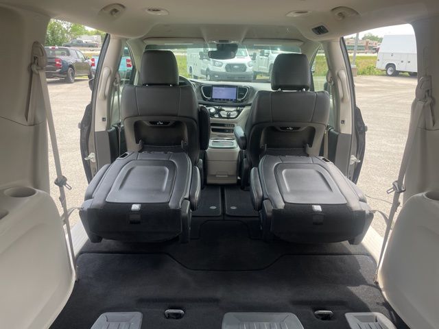 Used 2022 Chrysler Pacifica - photo 55