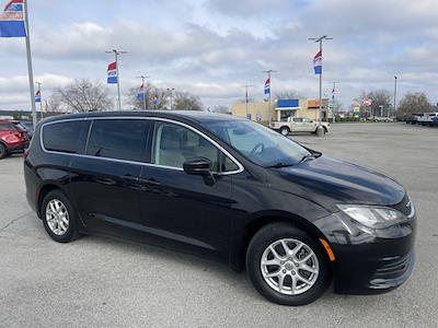 2017 Chrysler Pacifica FWD Minivan for sale #R517218T - photo 2