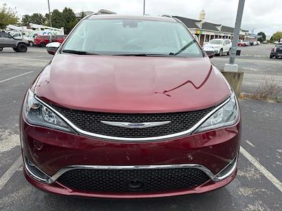 2019 Chrysler Pacifica FWD Minivan for sale #R747245W - photo 2