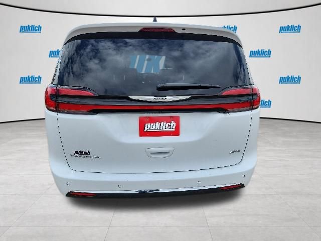 Used 2025 Chrysler Pacifica - photo 24