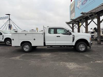 New 2026 Ford F-250 Super Cab 4WD Royal 40-VO-98 8' 2" Service Truck for sale #TEC05337 - photo 2