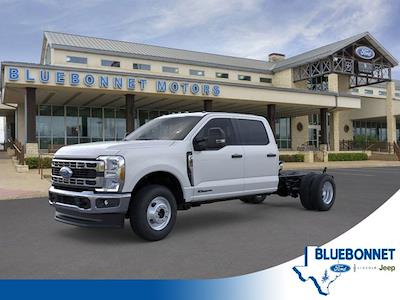 New 2026 Ford F-350 XL Crew Cab 4WD Cab Chassis for sale #TEC17308 - photo 1