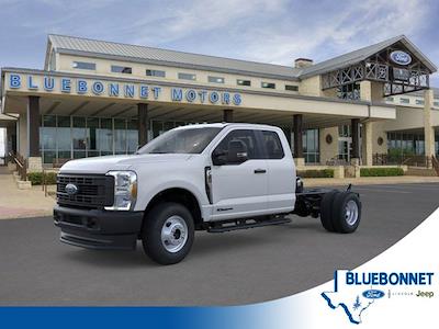 New 2025 Ford F-350 XL Super Cab 4WD Cab Chassis for sale #TEC49674 - photo 1