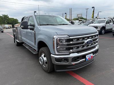 New 2025 Ford F-350 Lariat Crew Cab 4WD Hauler Body for sale #TED15519 - photo 2
