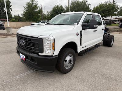 New 2025 Ford F-350 XL Crew Cab 4WD Cab Chassis for sale #TED35564 - photo 2