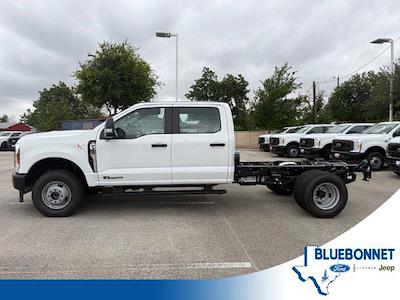 2025 Ford F-350 Crew Cab DRW 4WD Cab Chassis for sale #TED37737 - photo 1