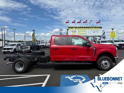 New 2025 Ford F-350 XL Crew Cab 4WD Cab Chassis for sale #TED55577 - photo 1