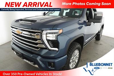 Used 2025 Chevrolet Silverado 2500 - photo 1