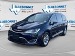 2017 Chrysler Pacifica FWD Minivan for sale #2HR722613 - photo 1