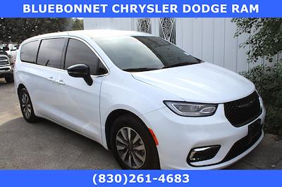 Used 2024 Chrysler Pacifica Select Minivan for sale #2RR178008 - photo 1