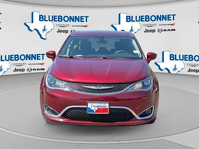 2018 Chrysler Pacifica FWD Minivan for sale #8JR280038 - photo 2