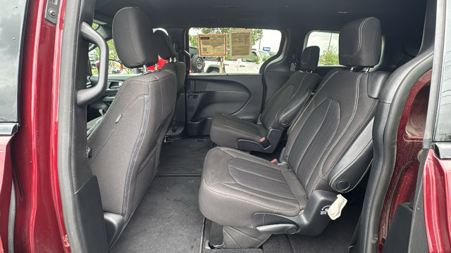 Used 2020 Chrysler Pacifica - photo 15