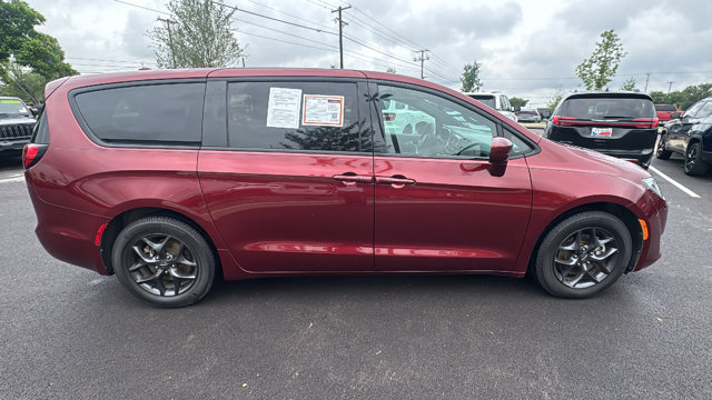 Used 2020 Chrysler Pacifica - photo 5