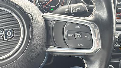 Used 2022 Jeep Gladiator - photo 1