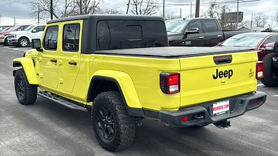 Used 2023 Jeep Gladiator - photo 1