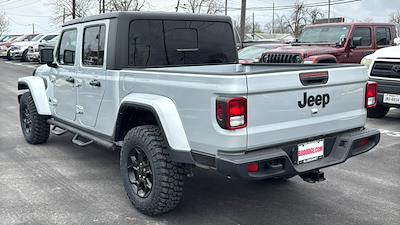 Used 2023 Jeep Gladiator - photo 1