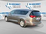 2017 Chrysler Pacifica FWD Minivan for sale #PR537930 - photo 2