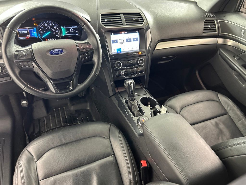 Used 2018 Ford Explorer - photo 8