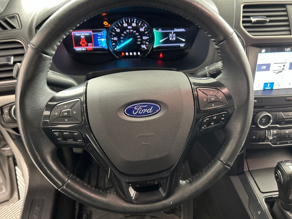 Used 2018 Ford Explorer - photo 9
