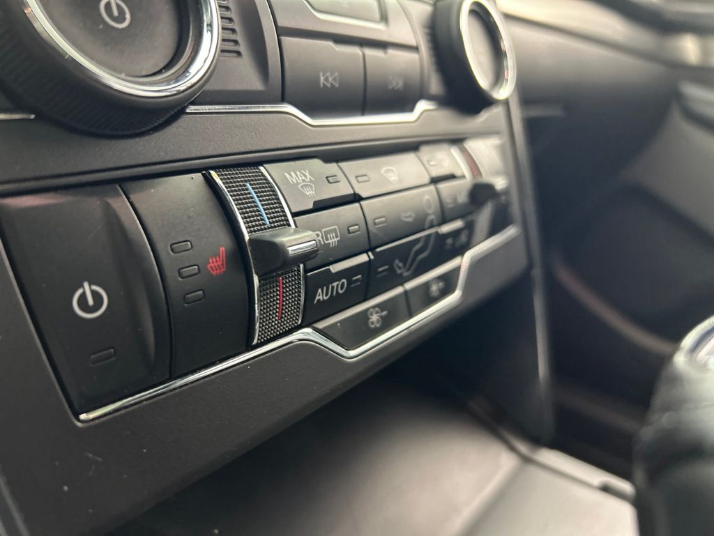 Used 2018 Ford Explorer - photo 16