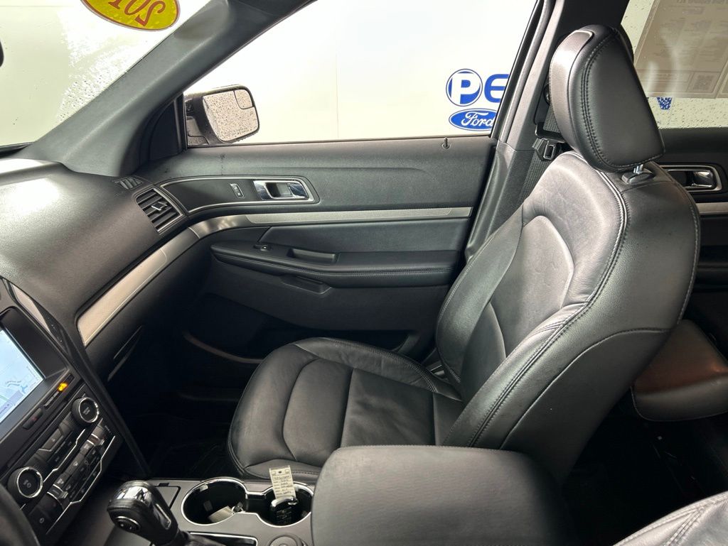 Used 2018 Ford Explorer - photo 20