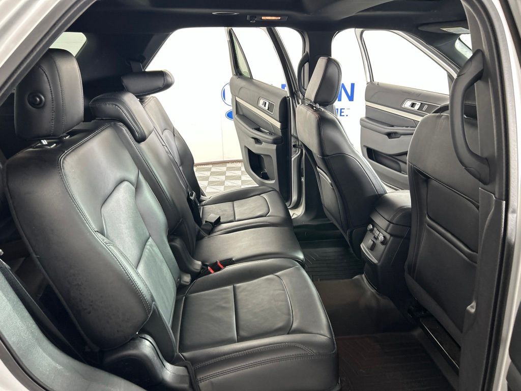 Used 2018 Ford Explorer - photo 26
