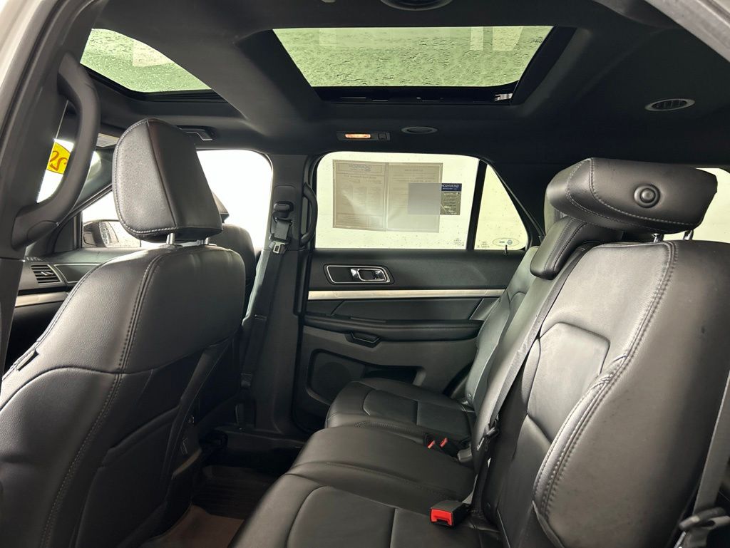 Used 2018 Ford Explorer - photo 31