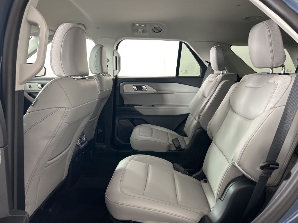 New 2026 Ford Explorer - photo 22